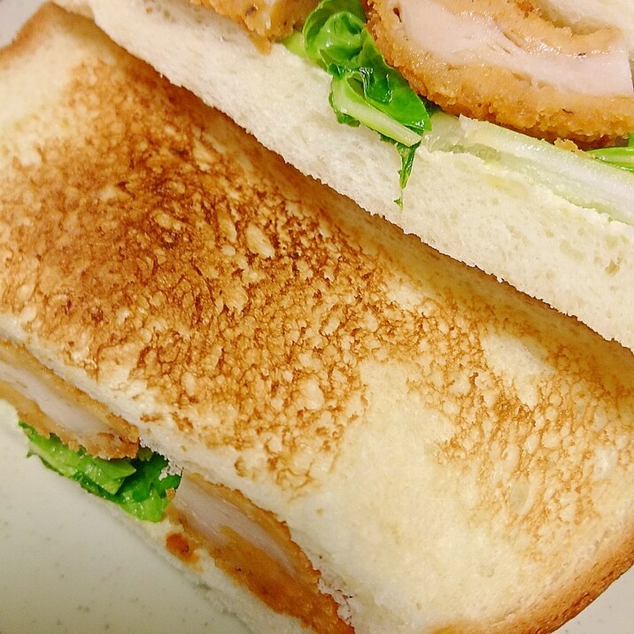 【パン料理】チキンナゲット入りホットサンド
